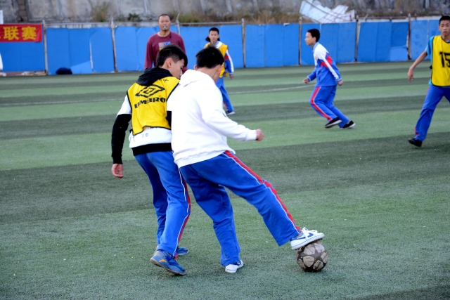 小瓦格纳35分魔术险胜76人 老鹰终结雄鹿7连胜