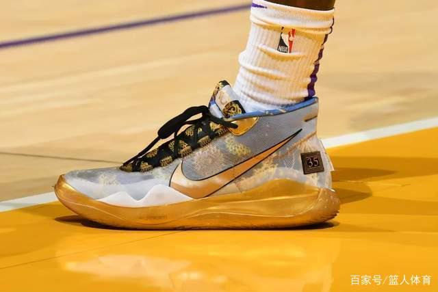 英超-萨拉赫点射加克波破门 利物浦2-0曼城